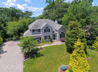 136 Kilmer Rd, Mahwah, NJ 07430