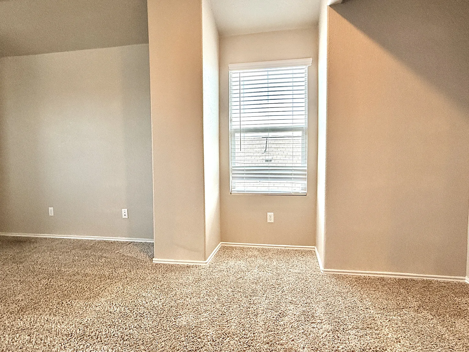 129 Perfect World Loop - 1 — Photo 4