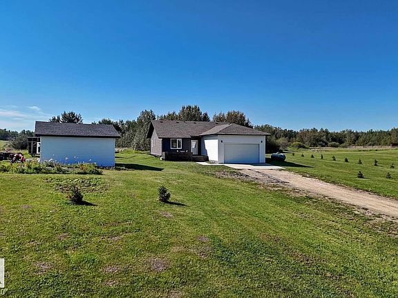 3rd image of 50106 Range Road 200 #37