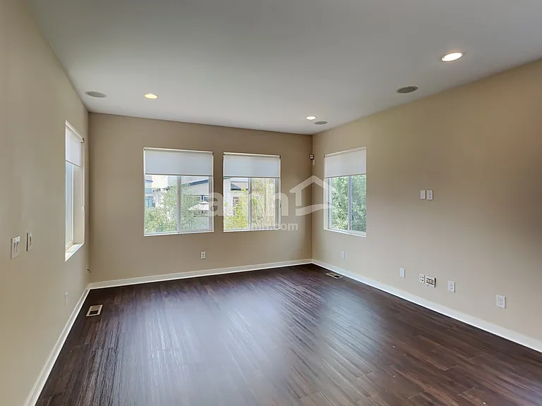 10063 Salida St — Photo 6