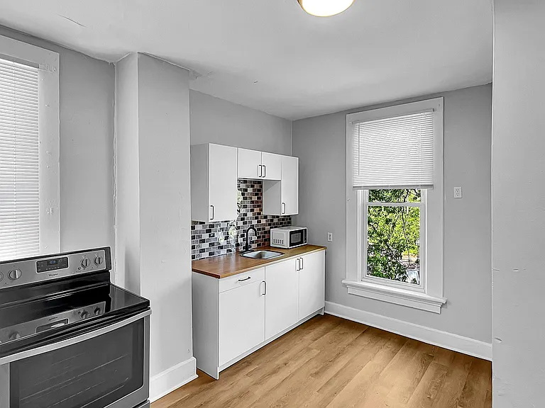 607 S 5th St #4 — Photo 9