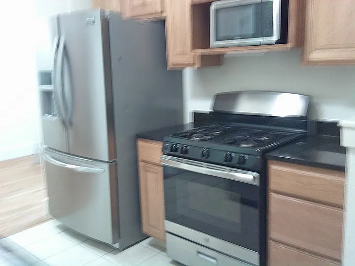 815 9th St #1/2-B — Photo 5