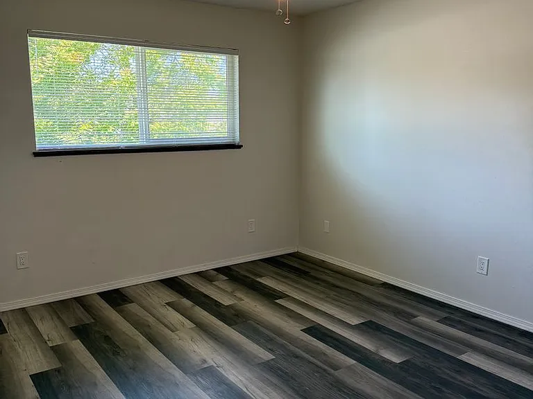 3430 SE 68th Ave — Photo 11