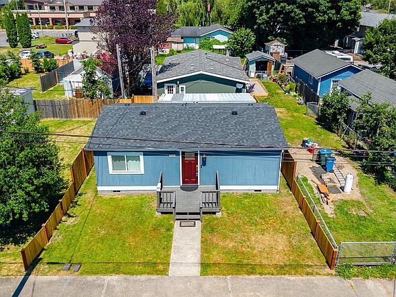 3rd image of 212 Gibson Street