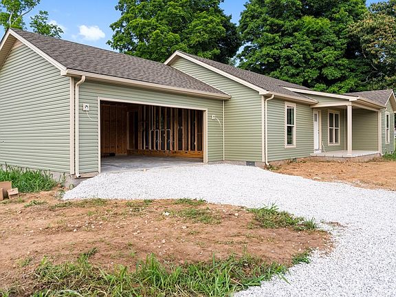 2nd image of 443 Green Creek Dr