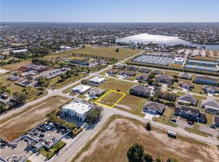 256 SW 3rd St, Cape Coral, FL 33991