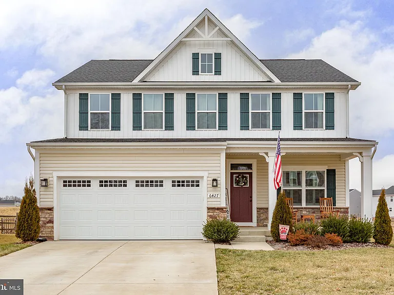 6427 Hawkeye Dr — Photo 1