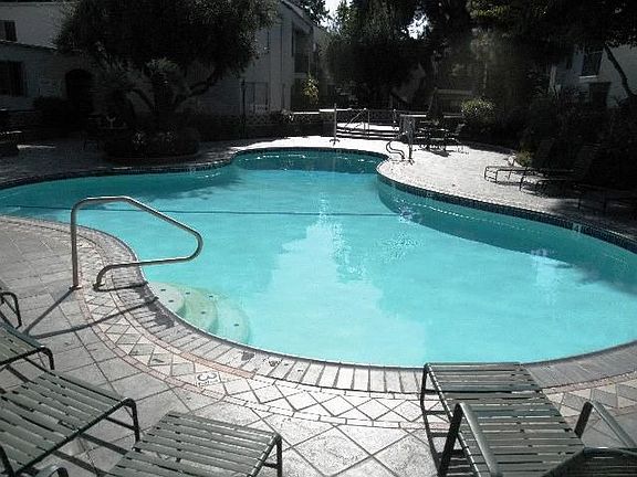 2nd image of 18645 Hatteras St Unit 133