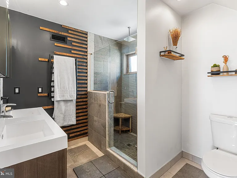 1204A S Bucknell St — Photo 18