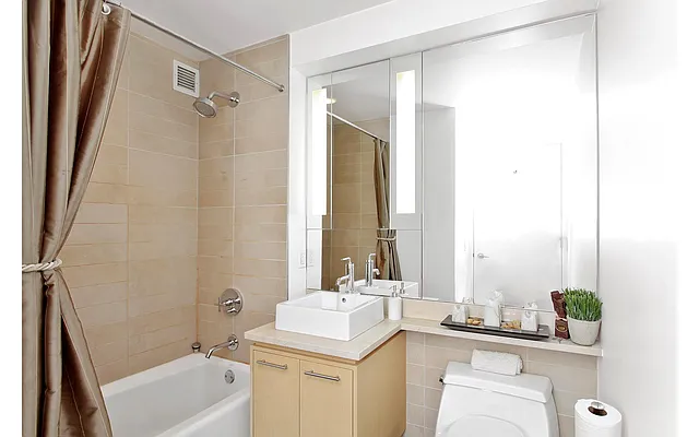 Rented by Douglas Elliman | media 21