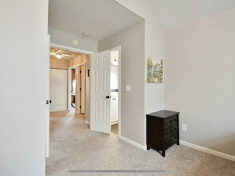 614 Glassyrock Ct — Photo 41