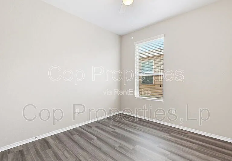 3811 Quiet Pne — Photo 16