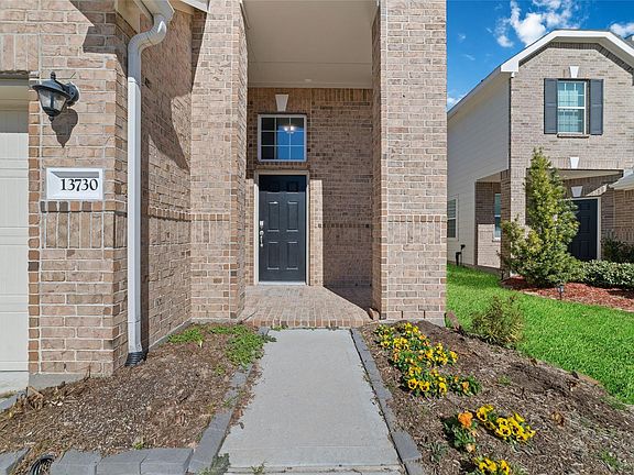 3rd image of 13730 Evansdale Ln