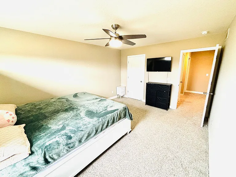 18031 Headwaters Dr — Photo 14