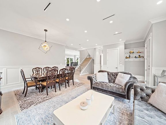 5th image of 1604 Hamilton St