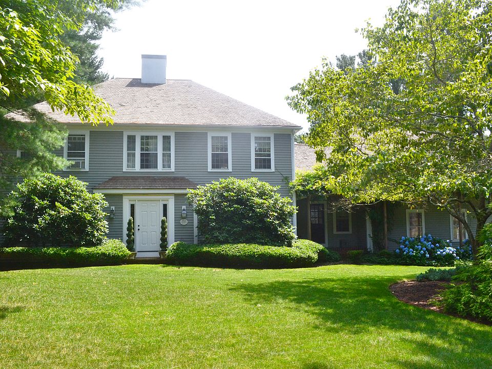 1st image of 48 Simmons Dr