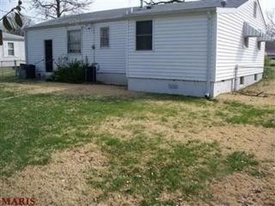 9921 Calumet Dr, Saint Louis, MO, 63137