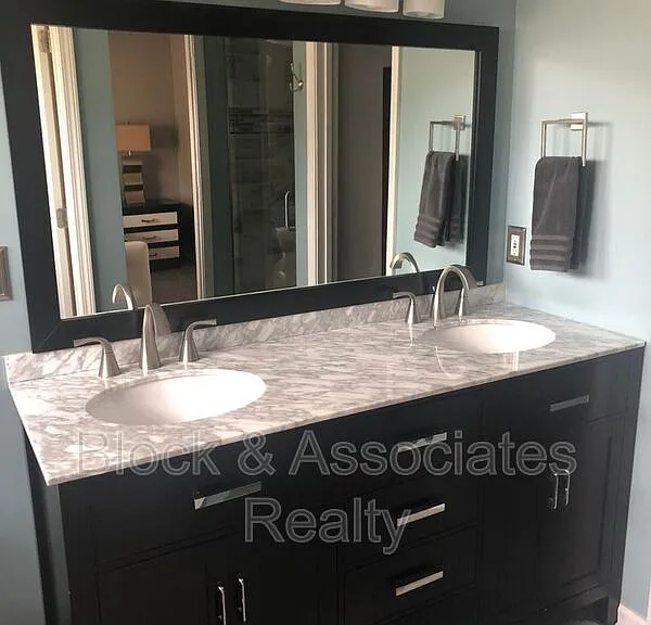 603 Knightsborough Way — Photo 9