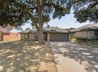 7632 Jamie Renee Ln, North Richland Hills, TX 76182