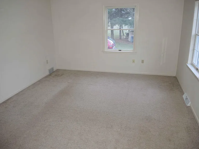 1618 Peony Rd — Photo 12
