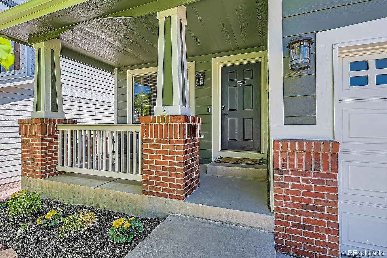 4 bed, 2622 sqft, $3,300 — Photo 3