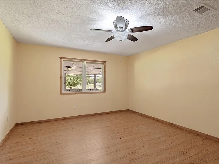 86 Oak Hill Dr — Photo 11