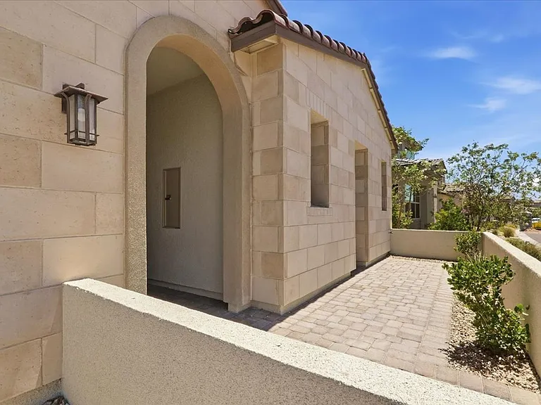 378 Malpaso St — Photo 2