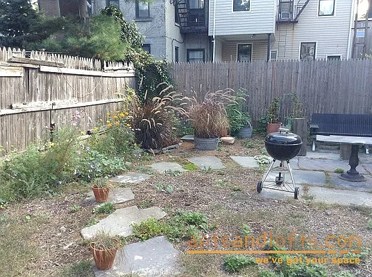 Rented by aptsandlofts.com | media 6