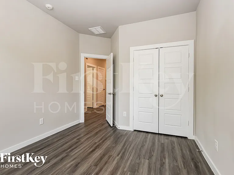305 N Centro Cir — Photo 15