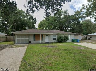 1403 Commanche St, Pascagoula, MS 39581