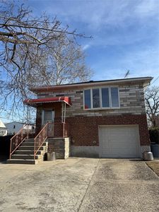 97 Arlington Ave, Valley Stream, NY, 11580