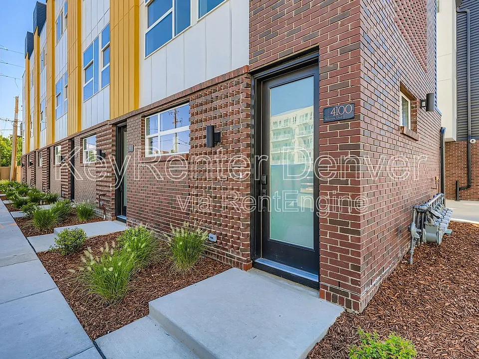 4100 E Warren Ave #4