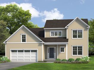 44 Clover Leaf Dr, Halfmoon, NY 12065