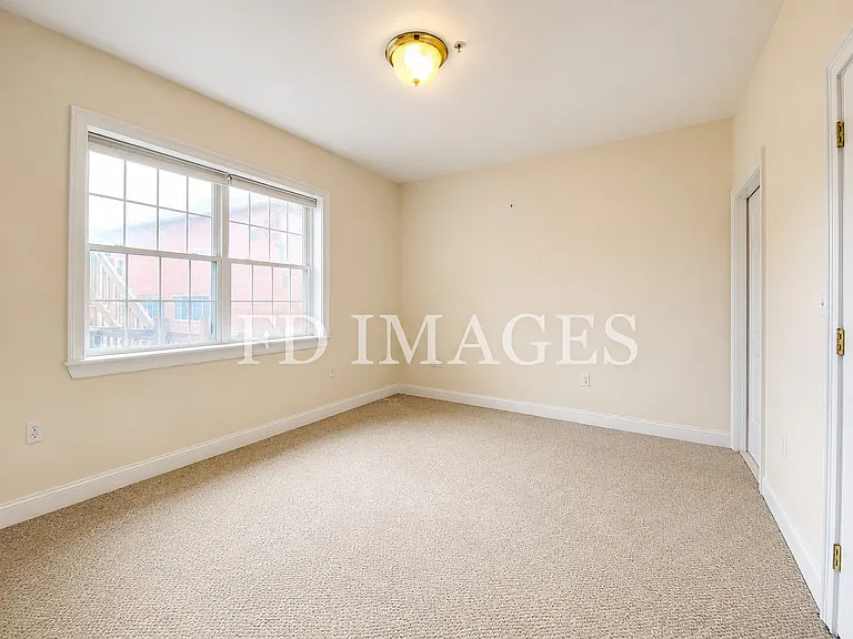 661 Bennington St #2 — Photo 10