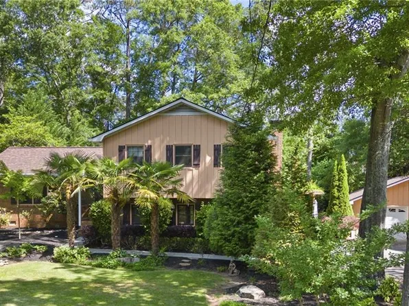 1995 Debra Ln, Marietta, GA 30066