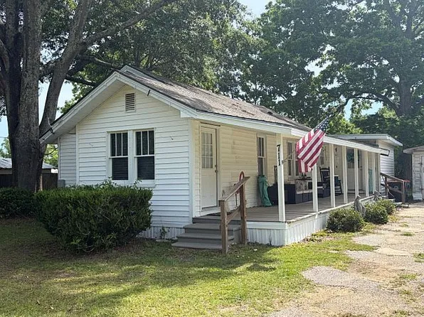 711 S White Ave, Bay Minette, AL 36507