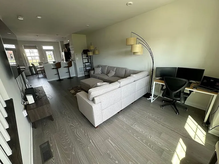 1006 Alum Spring Rd — Photo 9