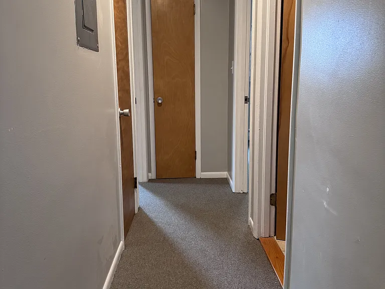 400 Riverside Dr #26 — Photo 5