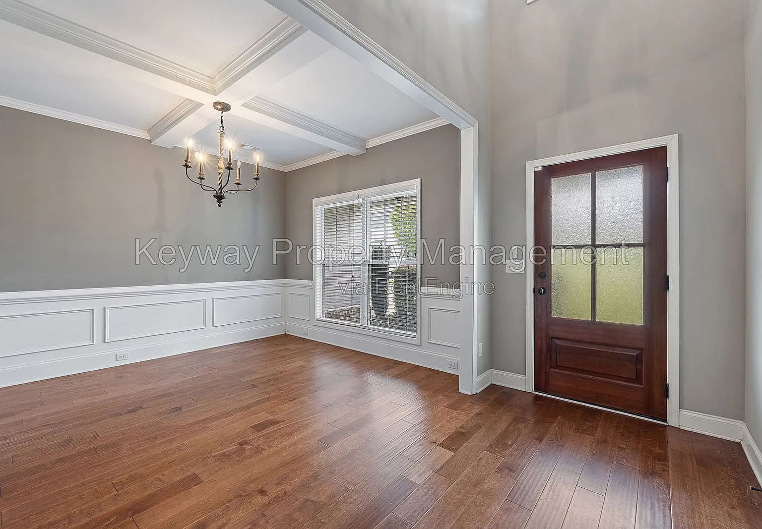 4 bed, 3.5 bath, 2401 sqft, $2,330 — Photo 4