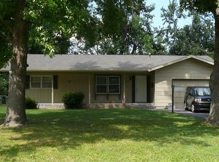 1511 S Luster Ave, Springfield, MO 65804