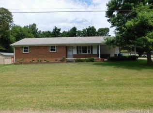 2018 Rollingwood Dr, Kannapolis, NC 28081