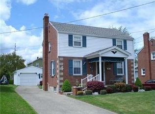 660 Wengler Ave, Sharon, PA 16146