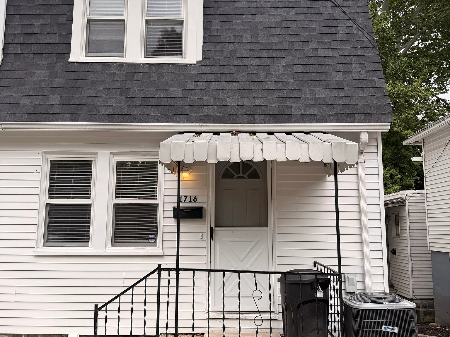 2 bed, 1300 sqft, $1,020 — Photo 2