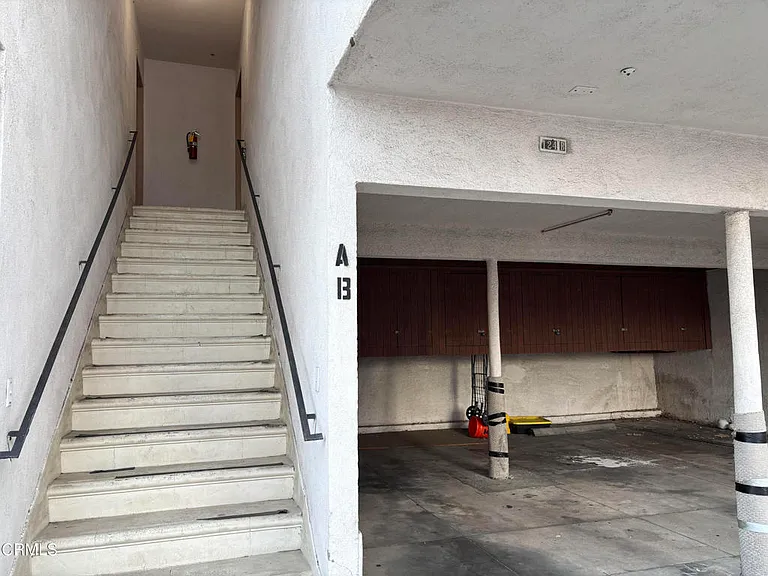 124 S Olive Ave #B — Photo 11