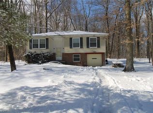 17448 Hosmer Rd, Middlefield, OH 44062