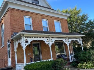 306 Jefferson St APT 3, Valparaiso, IN 46383