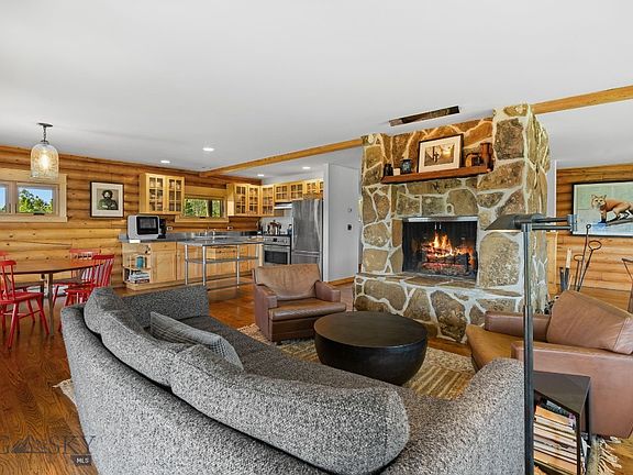 14th image of this home