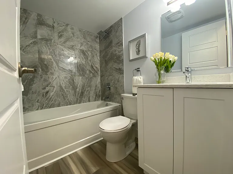 144 Lucan Ave #210 — Photo 11