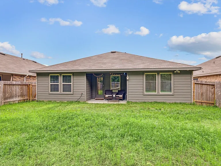 20209 Portbec Dr — Photo 18