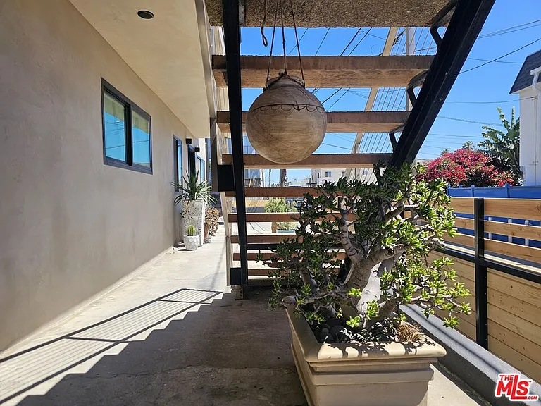 17 Sunset Ave #1 — Photo 24
